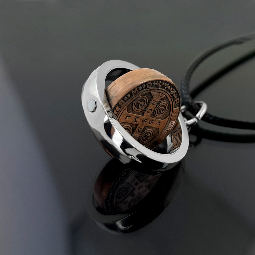 새로운 성 베네딕토 메달 목걸이 가톨릭 보호 십자가 펜 - Jewelry & Watches Ltd 리뷰 및 가격